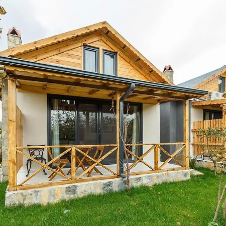 Unique And Peaceful Bungalow House On Riverside * Sile