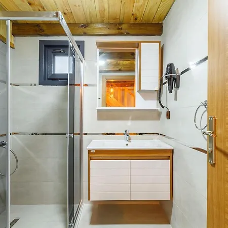 Unique And Peaceful Bungalow House On Riverside * Ağva