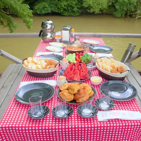 Unique And Peaceful Bungalow House On Riverside Feriehus Ağva